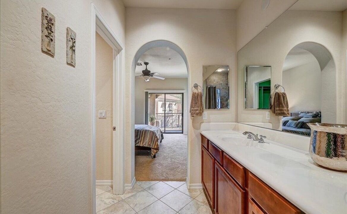 Photo of Bathroom in Desert Ridge