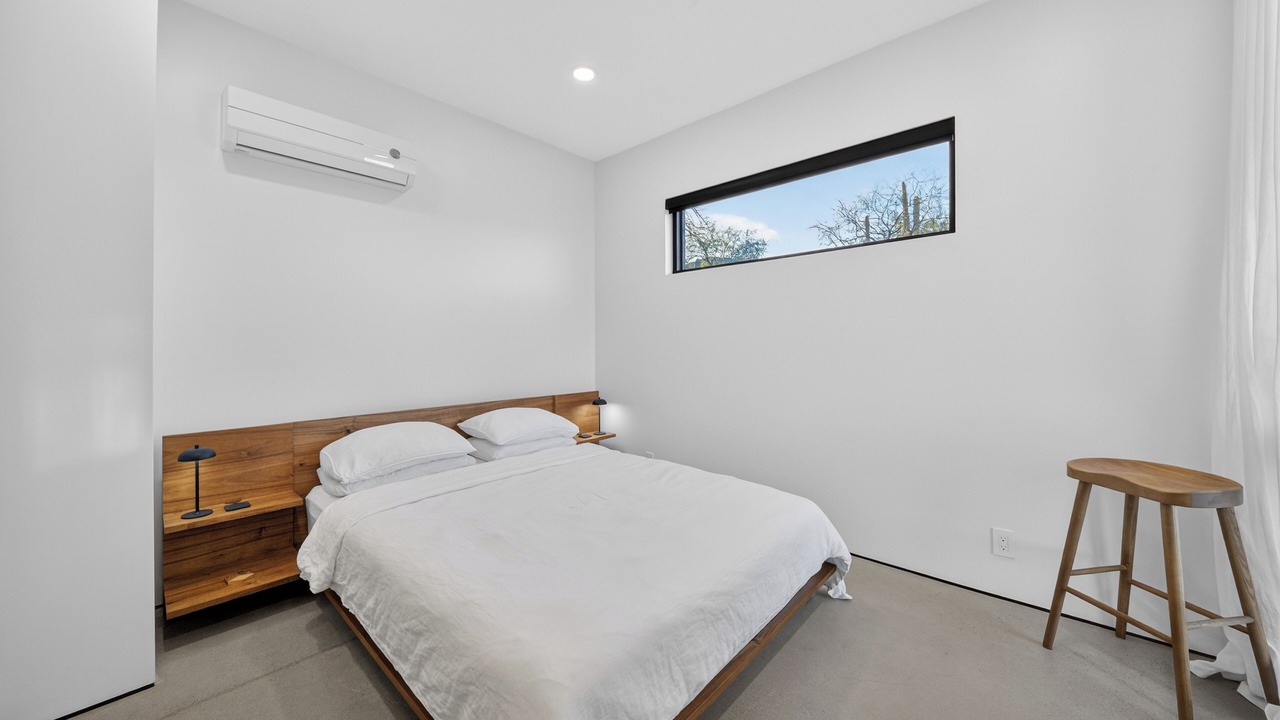 Photo of Bedroom in Cave Creek