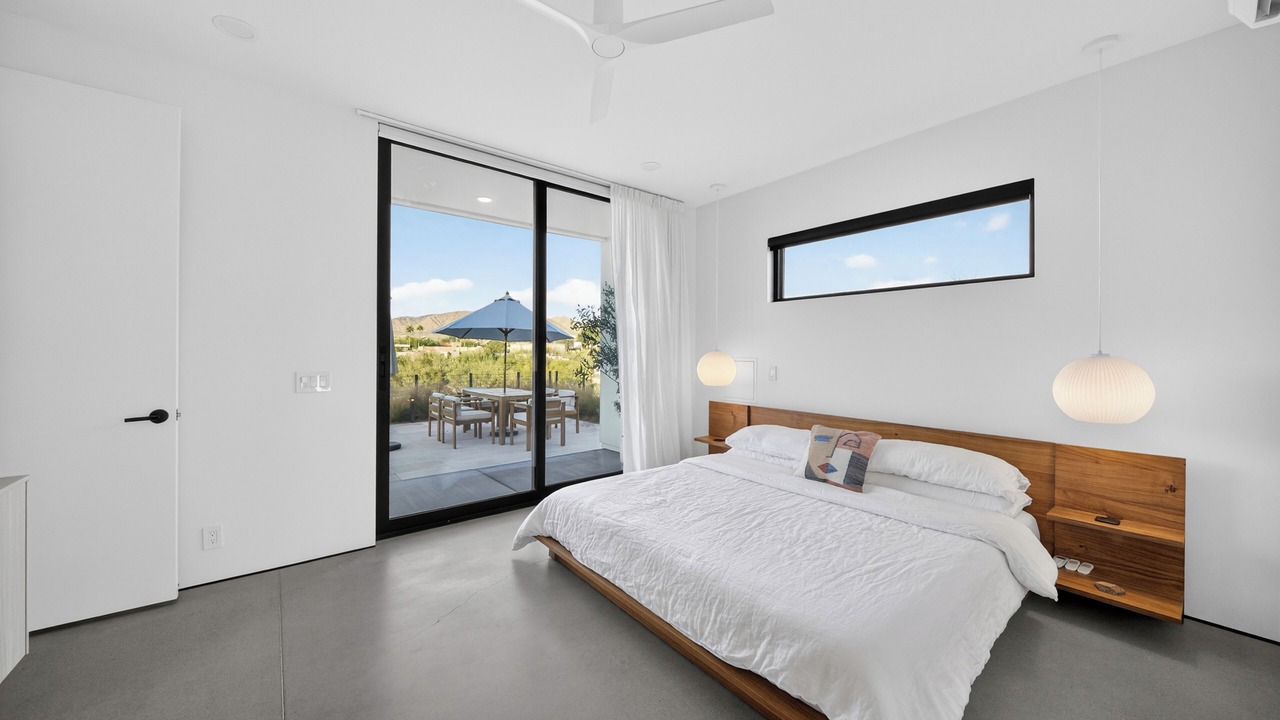 Photo of Bedroom in Cave Creek