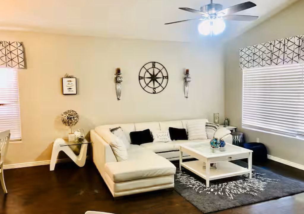 Photo of Livingroom in Chandler
