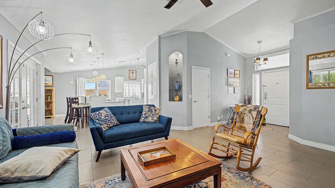 Photo of Livingroom in Buckhorn Neighborhood
