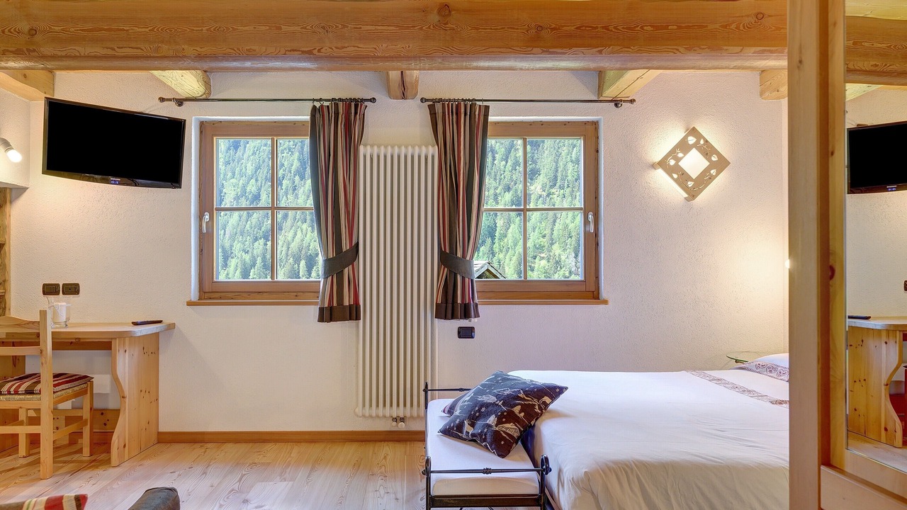 Photo of Bedroom in Rabbi