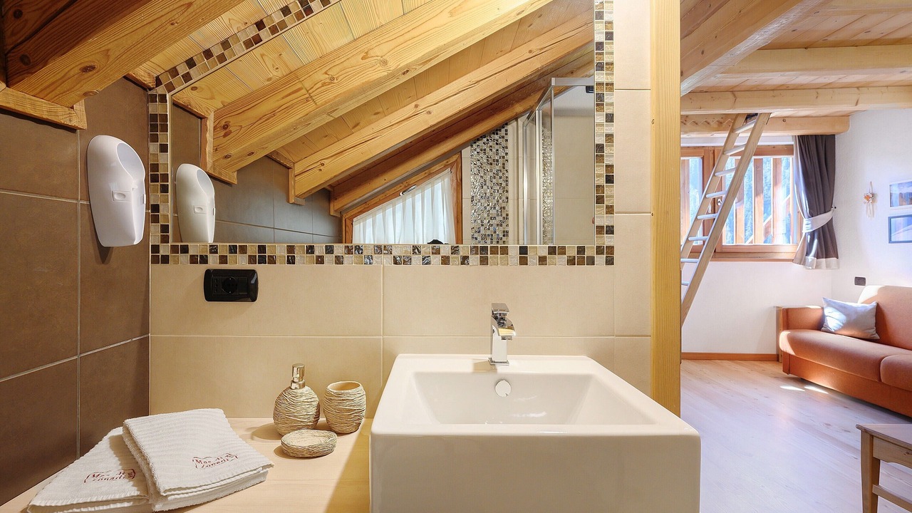 Photo of Bathroom in Rabbi