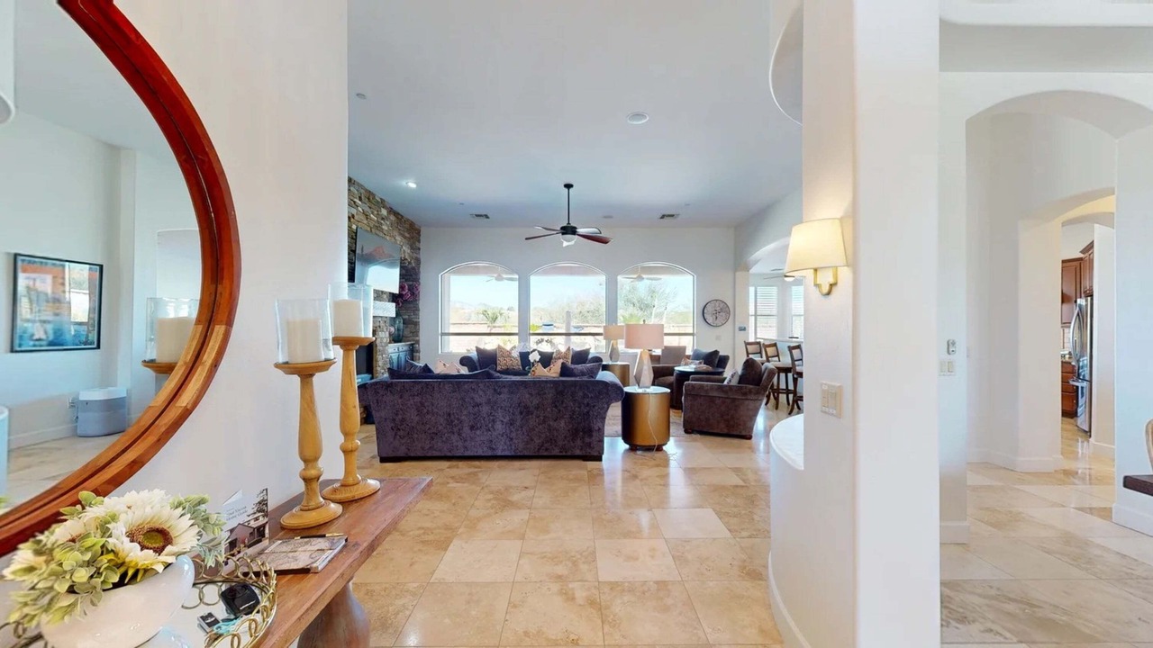 Photo of Livingroom in Dove Mountain