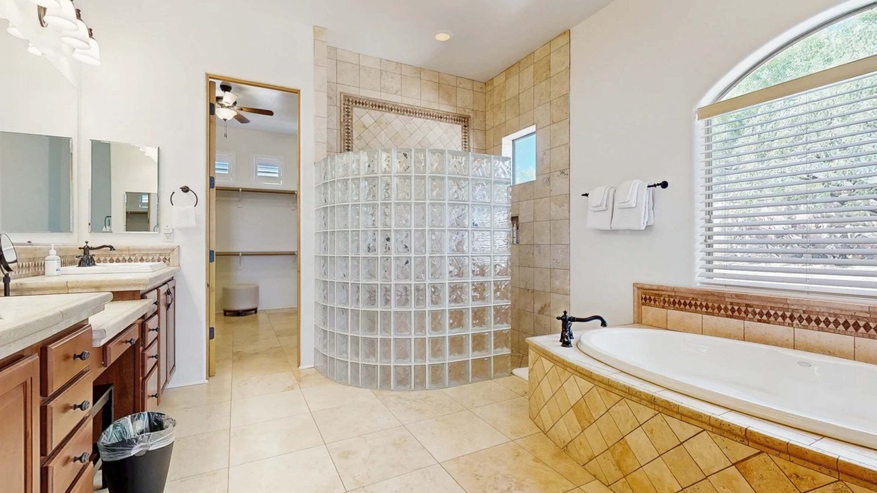Photo of Bathroom in Dove Mountain