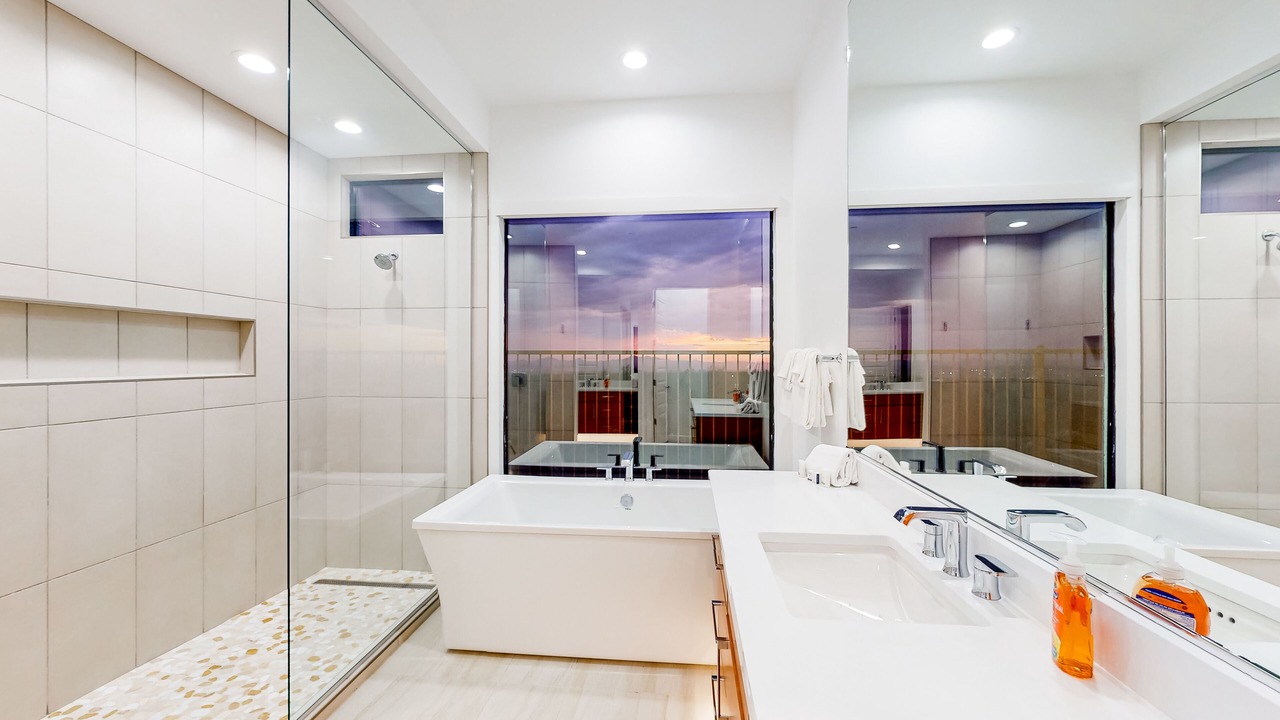 Photo of Bathroom in Dove Mountain