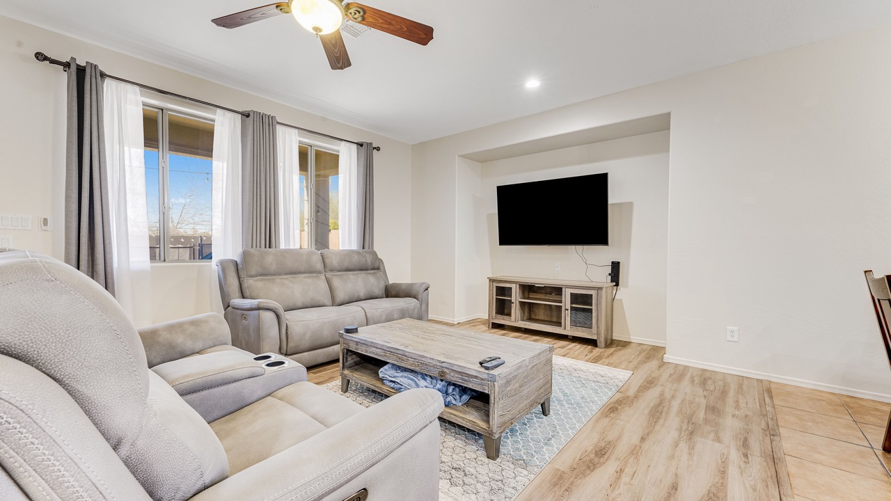 Photo of Livingroom in Avondale