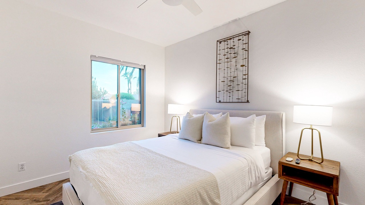 Photo of Bedroom in Paradise Valley Village