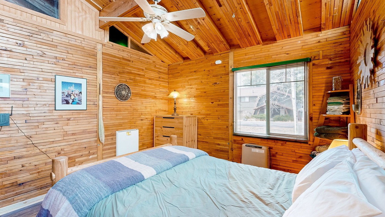 Photo of Bedroom in Munds Park
