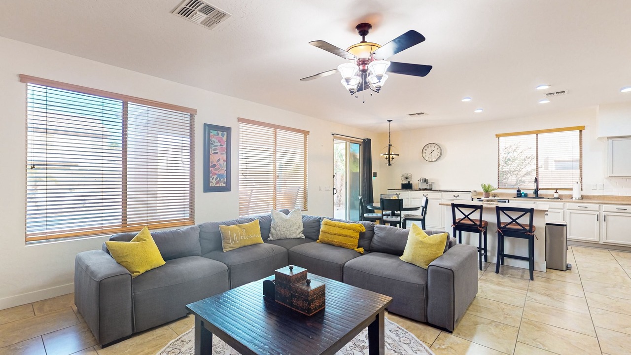 Photo of Livingroom in Laveen Village