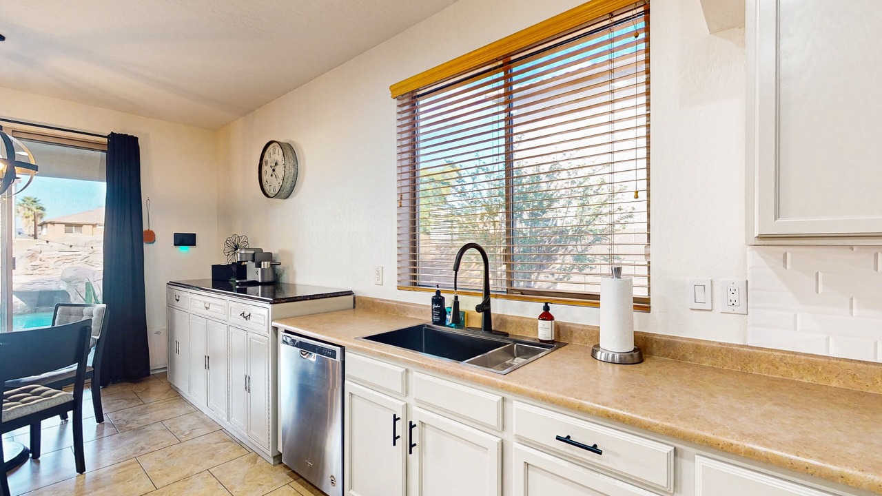 Photo of Kitchen in Laveen Village