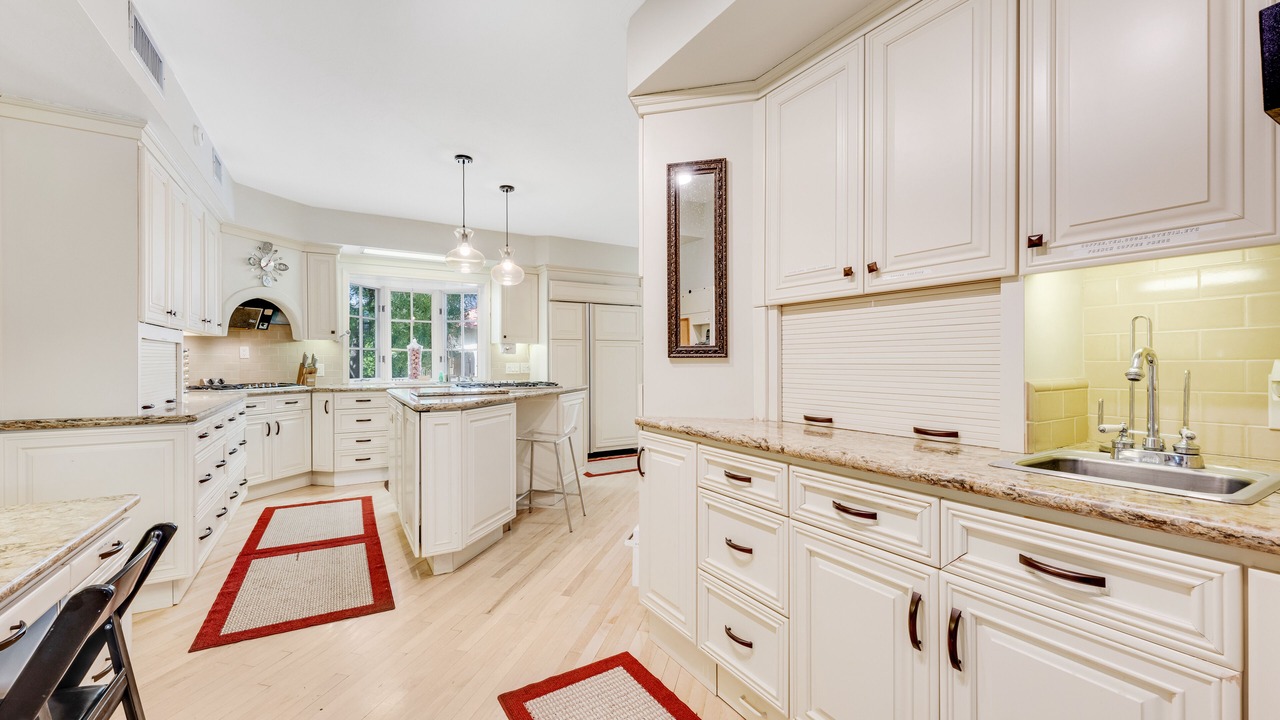 Photo of Kitchen in Los Olivos Historic District