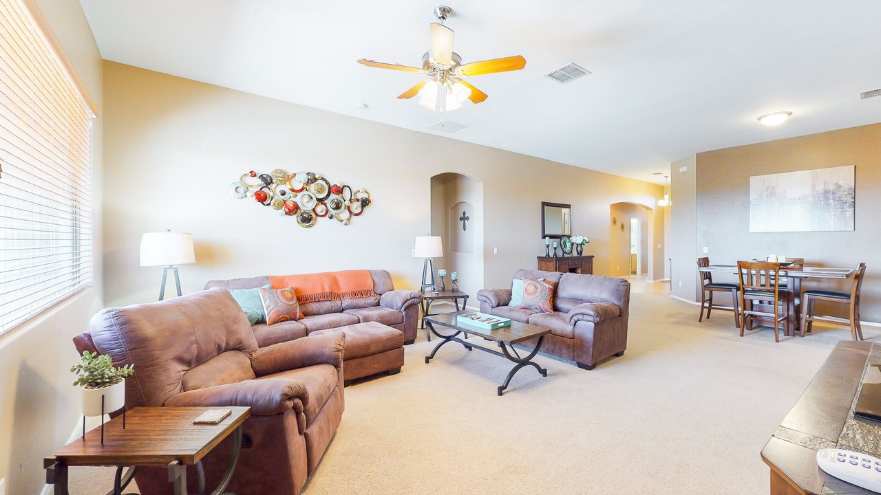 Photo of Livingroom in Quail Crossing