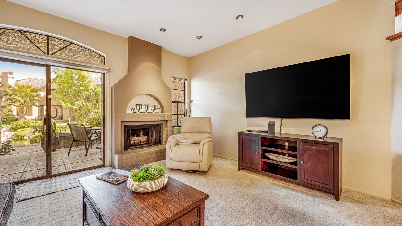Photo of Livingroom in Scottsdale Ranch