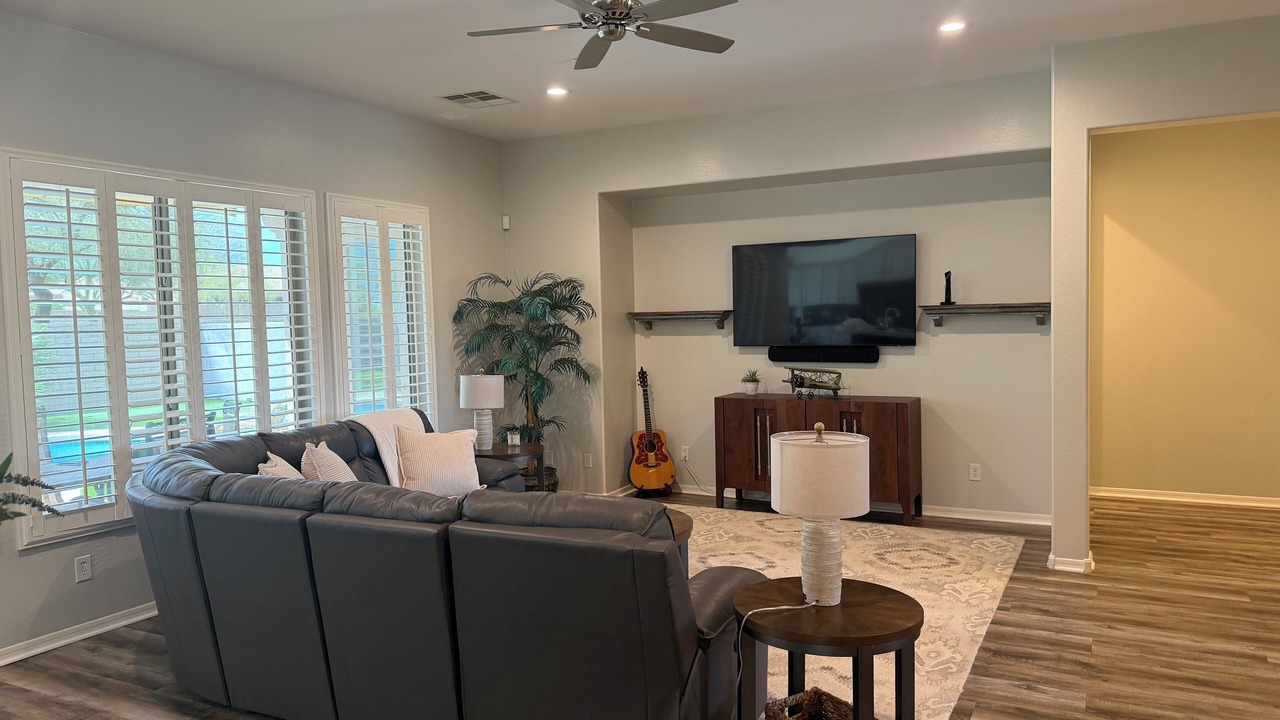 Photo of Livingroom in Vistancia