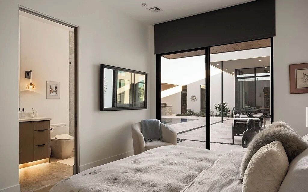 Photo of Bathroom in Central Scottsdale