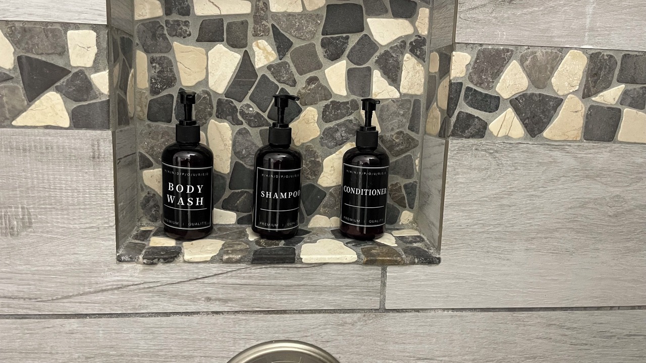 Photo of Bathroom in Page