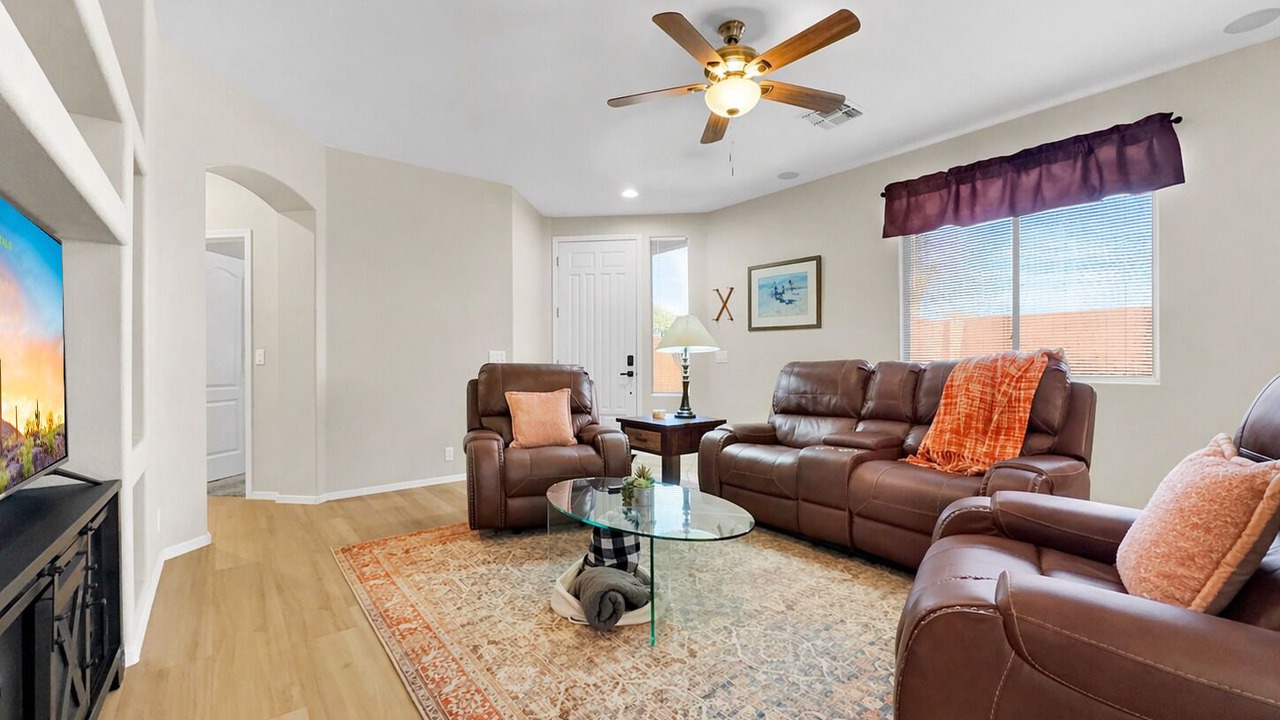 Photo of Livingroom in Gold Canyon