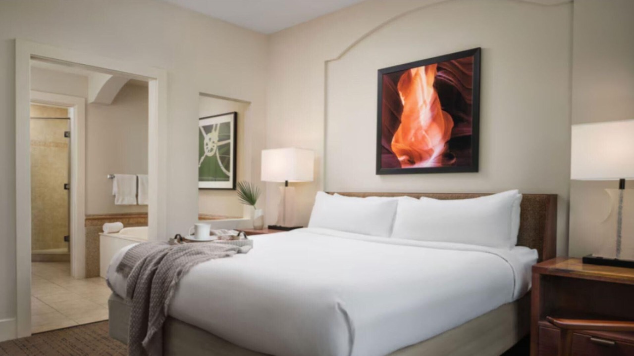 Photo of Bedroom in Desert Ridge