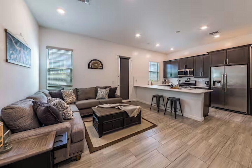 Photo of Livingroom in Sunset Farms