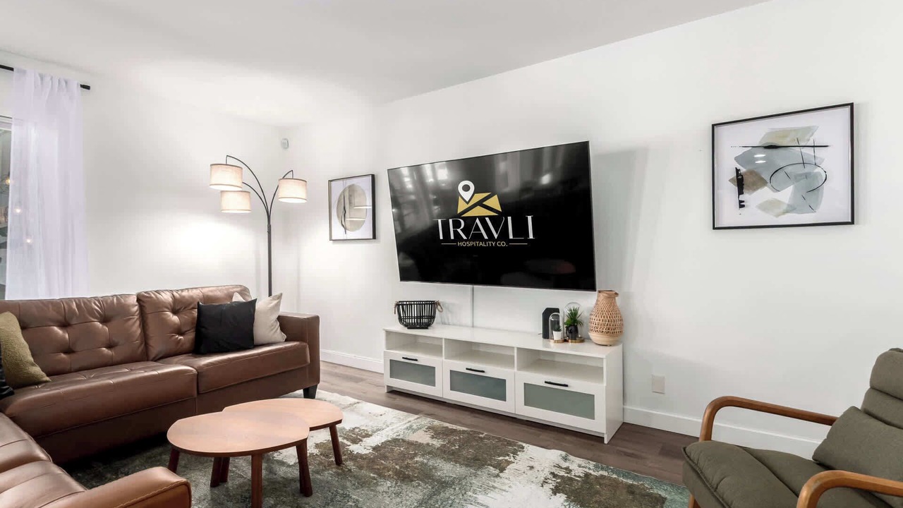 Photo of Livingroom in Trail West