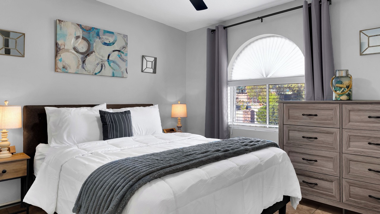 Photo of Bedroom in Harrison East South