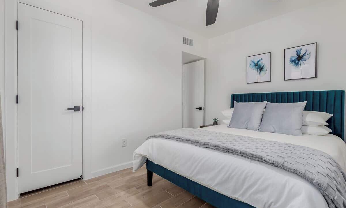 Photo of Bedroom in Peter Howell