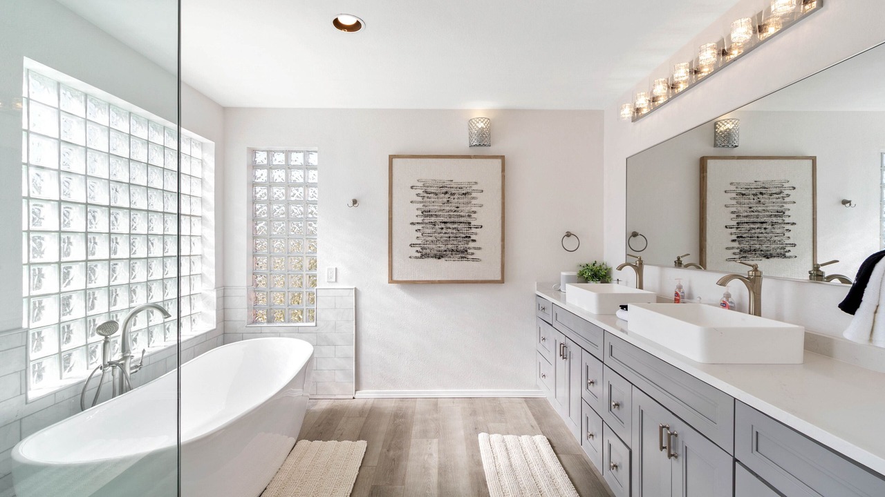 Photo of Bathroom in Paradise Park Vista