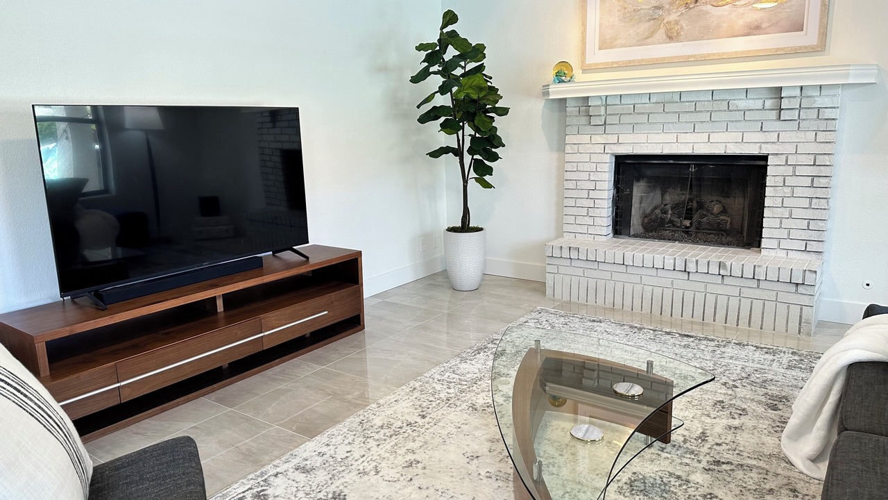 Photo of Livingroom in Val Vista Lakes
