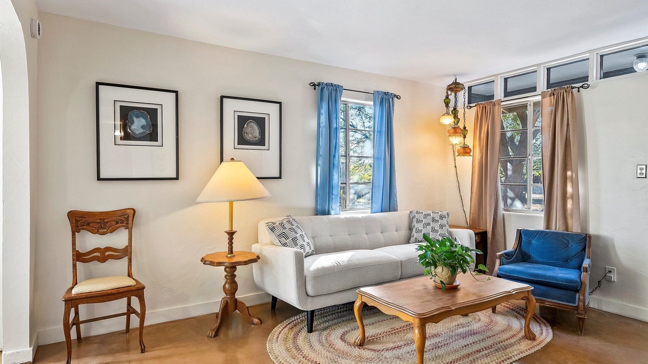 Photo of Livingroom in Samos