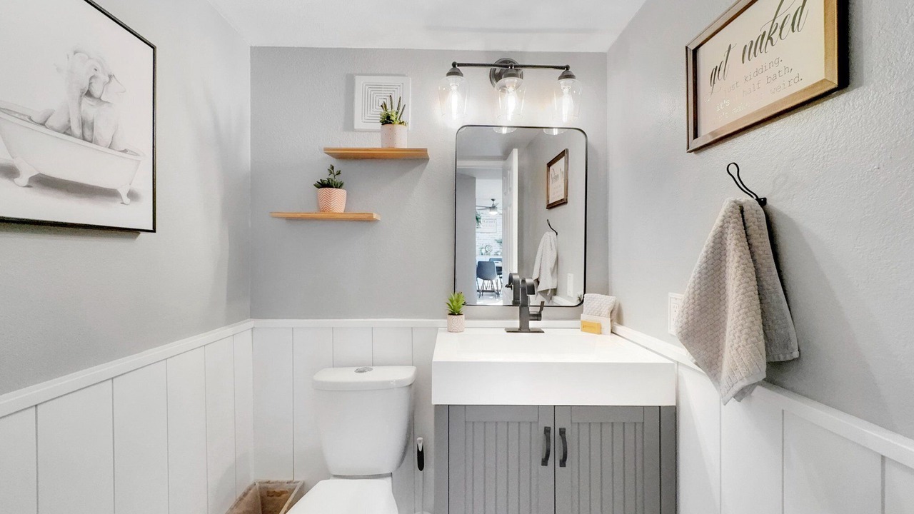 Photo of Bathroom in Dobson Ranch