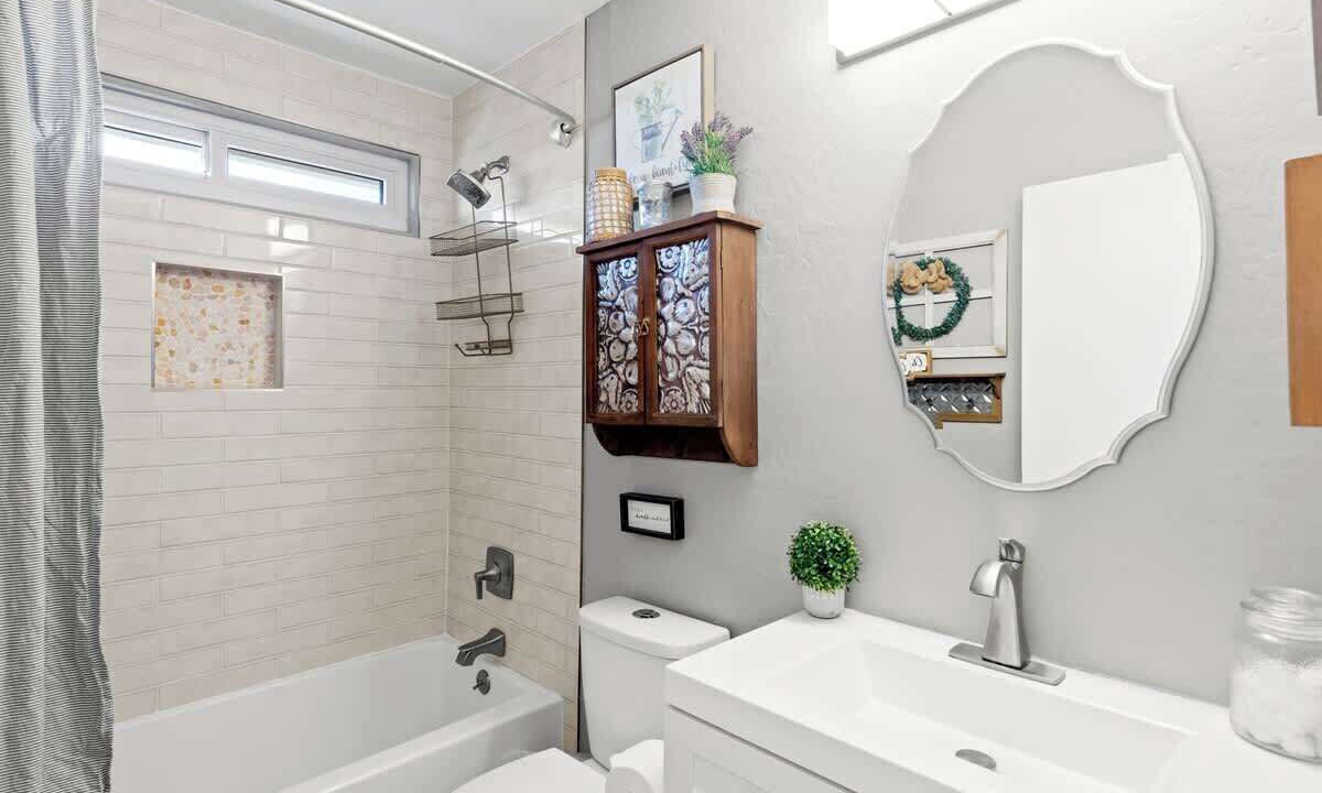 Photo of Bathroom in Gold Canyon