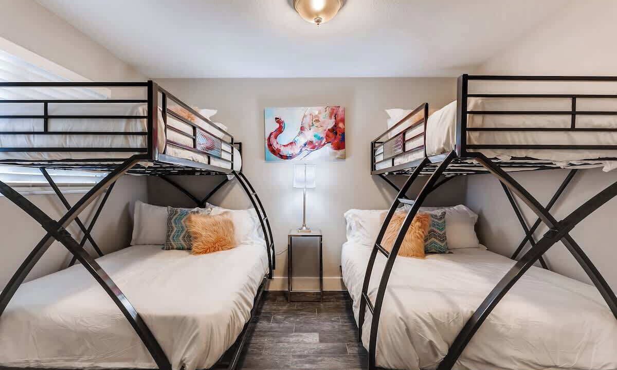 Photo of Bedroom in Scottsdale Estates Nine