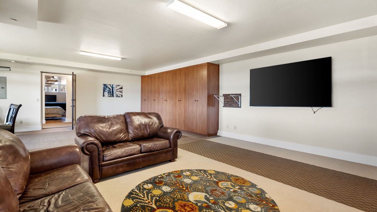 Photo of Livingroom in Forest Trails