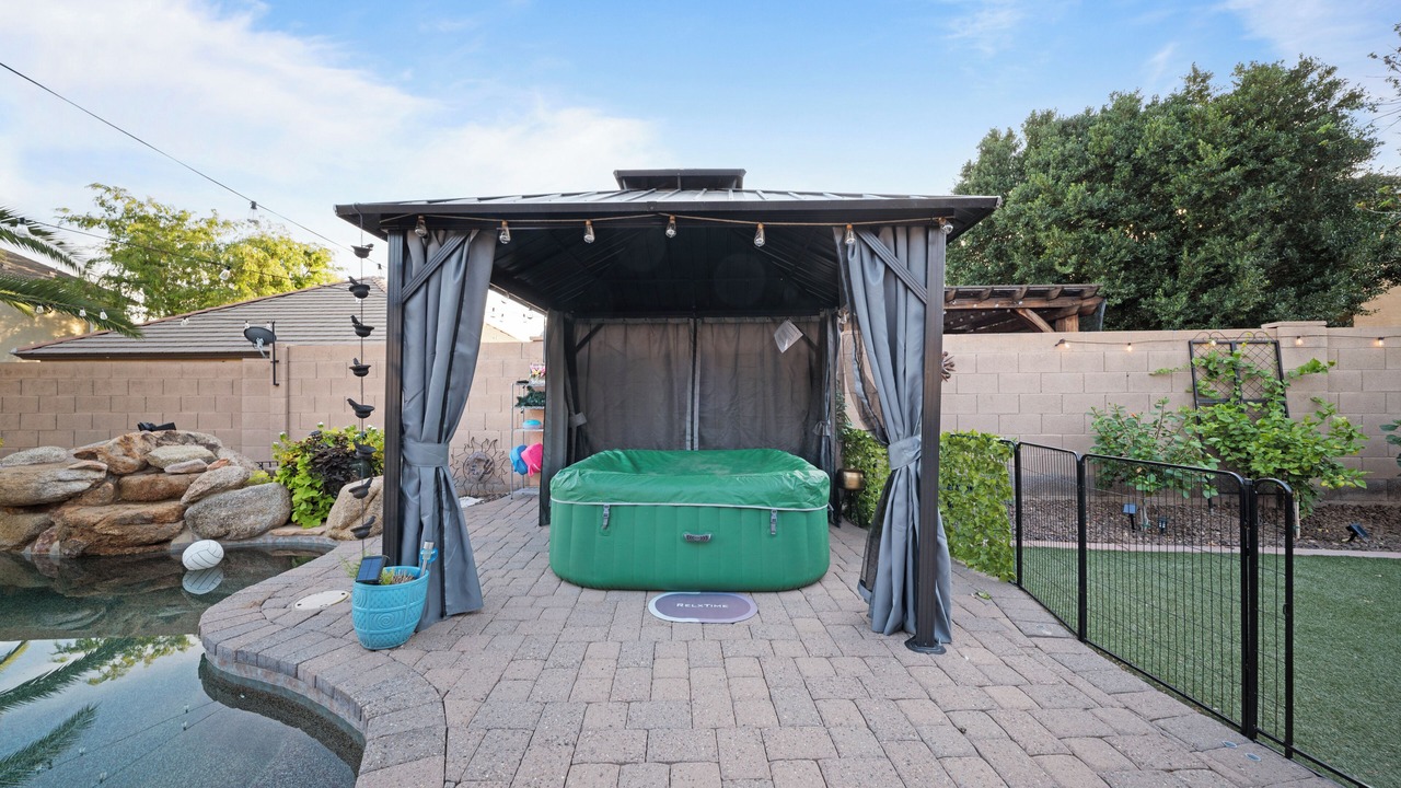 Photo of Outdoor in Surprise Farms