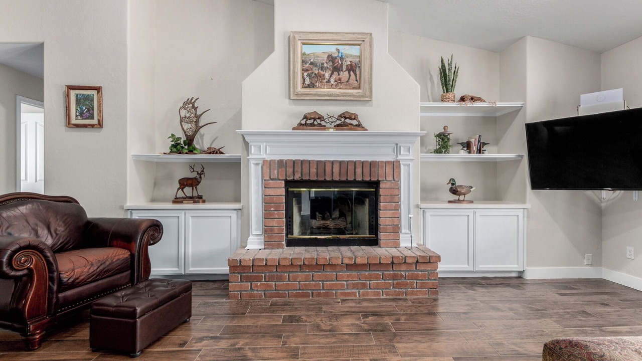 Photo of Livingroom in Val Vista Lakes