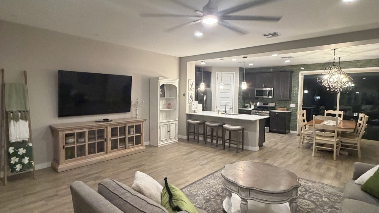 Photo of Livingroom in San Tan Valley