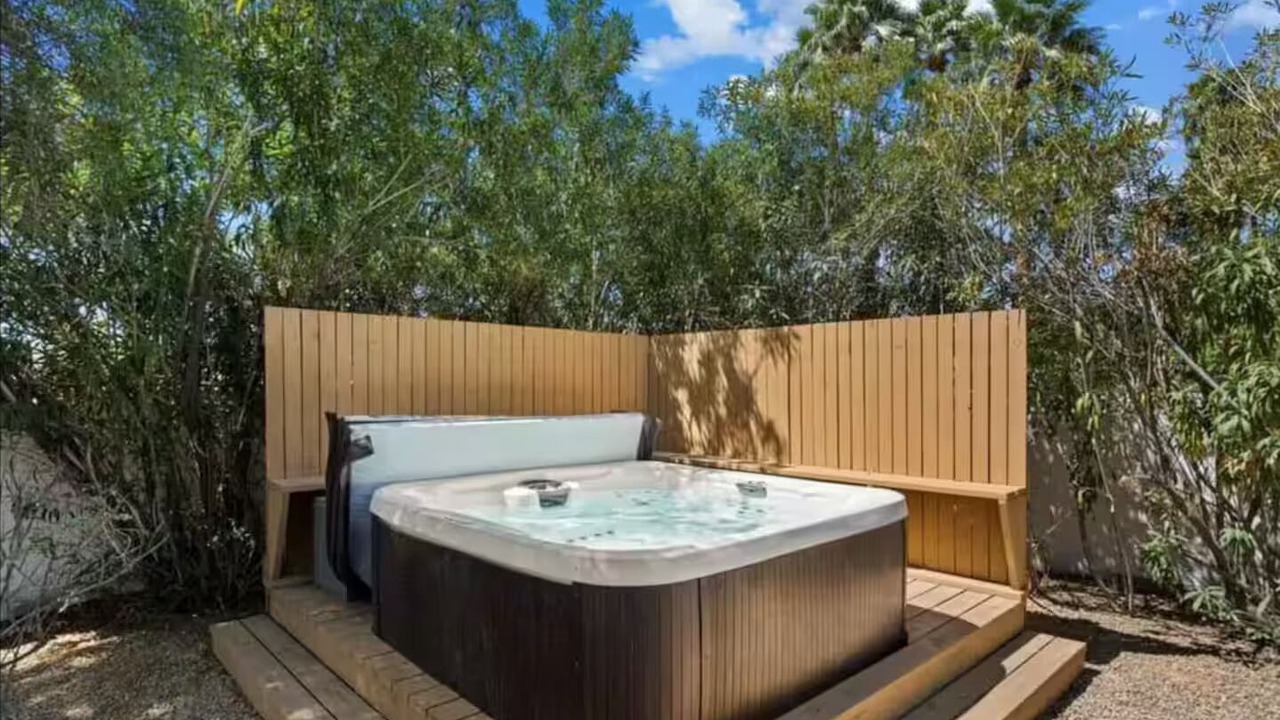Photo of Outdoor in Avant