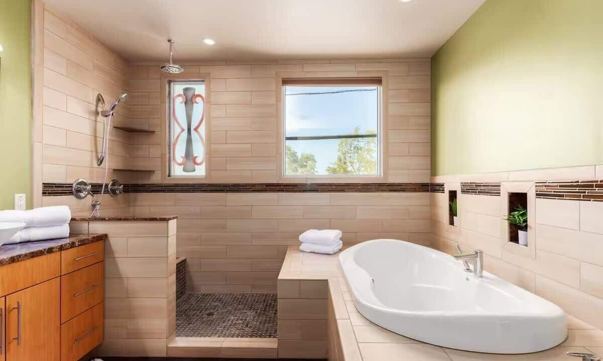 Photo of Bathroom in Arts District