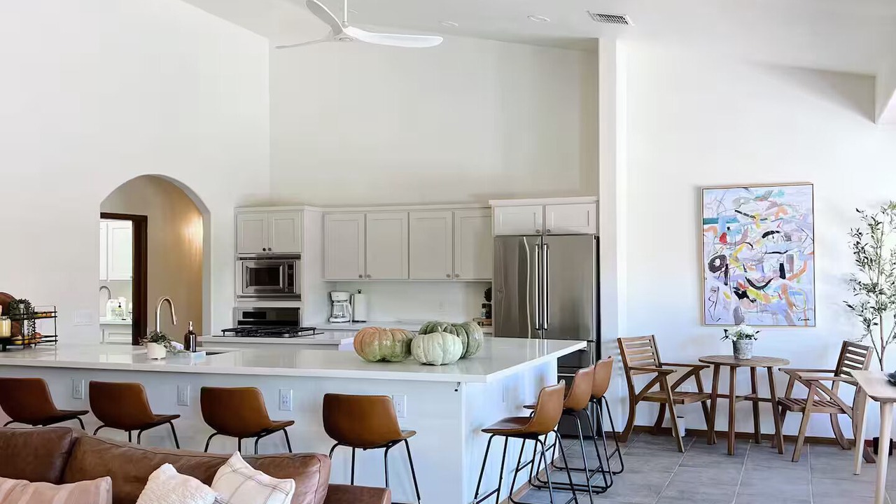 Photo of Livingroom in Fortuna Foothills