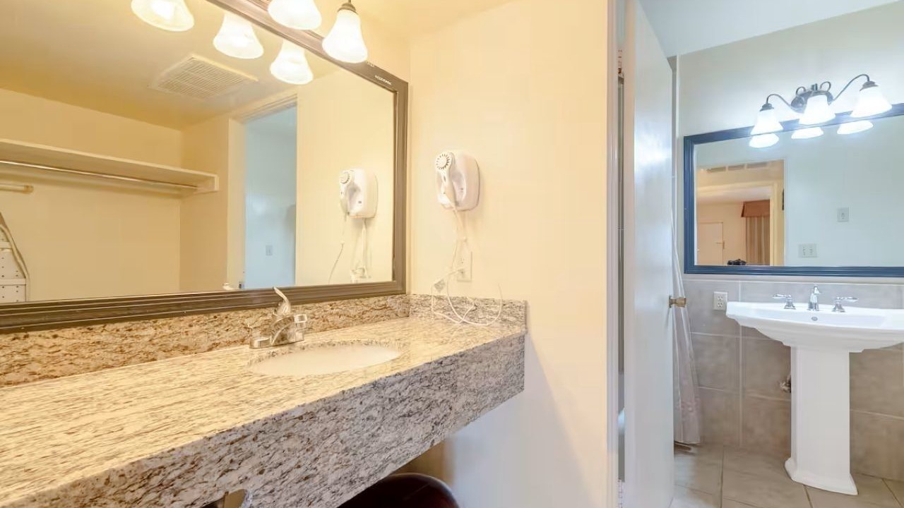 Photo of Bathroom in Yuma Townsite