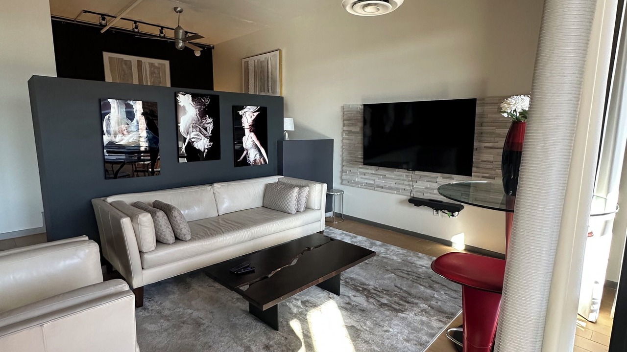 Photo of Livingroom in Arts District