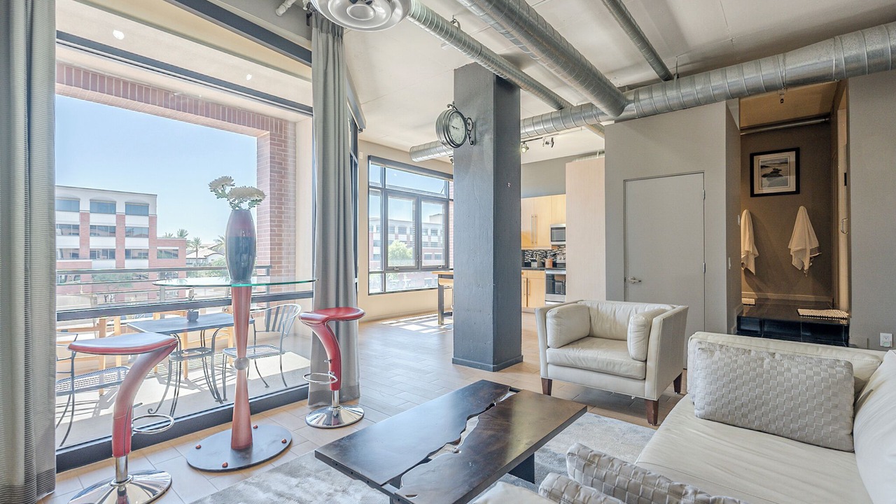 Photo of Livingroom in Arts District