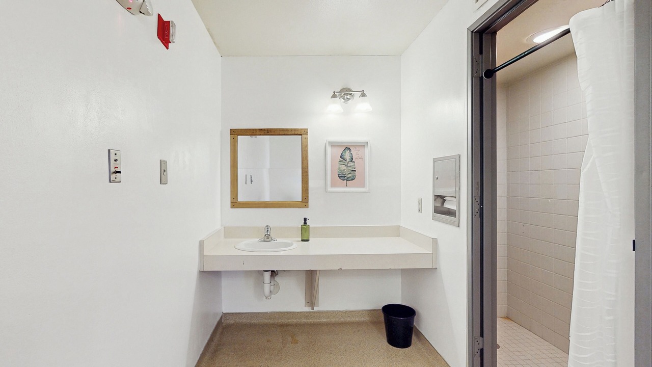 Photo of Bathroom in Alhambra