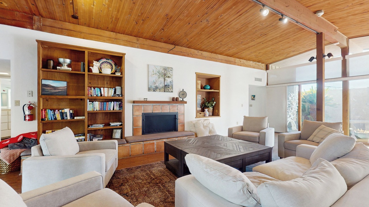 Photo of Livingroom in Alhambra