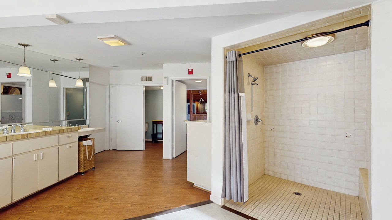 Photo of Bathroom in Alhambra