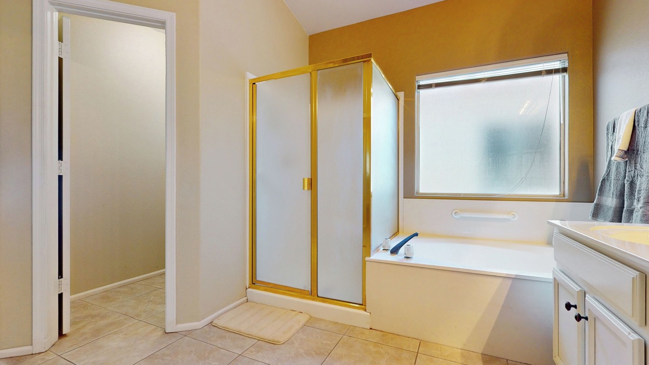 Photo of Bathroom in Westbrook Village