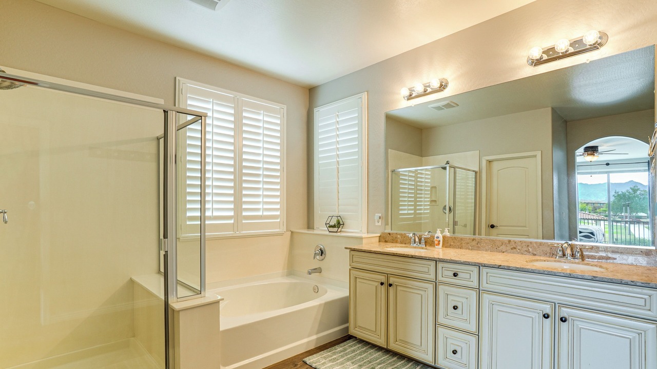 Photo of Bathroom in Montecito in Estrella