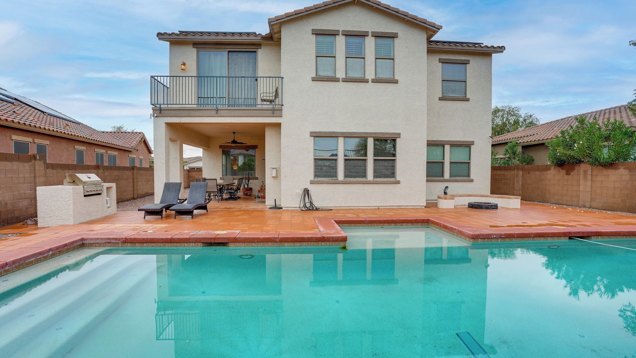 Photo of Others in Montecito in Estrella