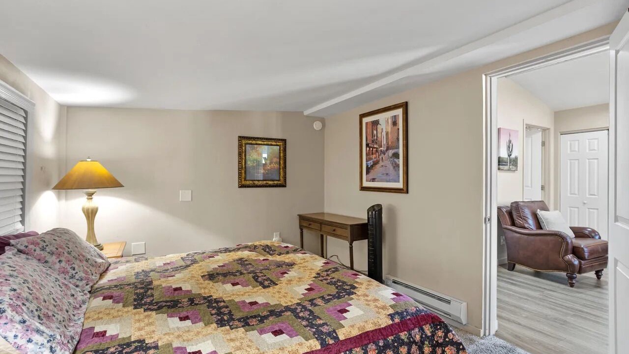 Photo of Bedroom in Blenman-Elm